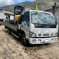 Isuzu carroattrezzi con pianale