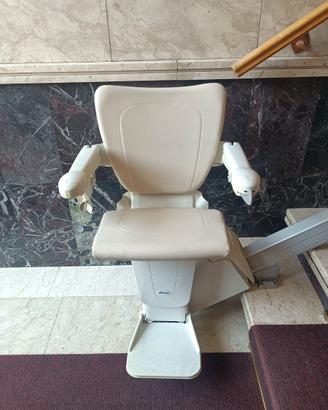 Montascale Vimec A70 portata 130kg  come nuovo