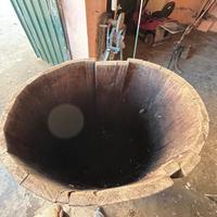 Tino alto in legno di rovere.