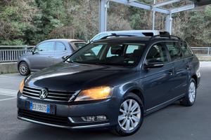 Volkswagen Passat 2.0 TDI Highline 2013 Full