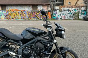 Triumph Street triple 675 R
