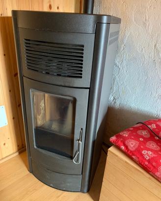 STUFA A PELLET MCZ CONFORT AIR CON TELECOMANDO