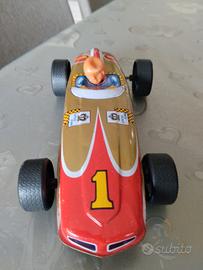 macchinina vintage anni 60 in latta ottime condizi