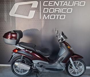Piaggio Beverly 200