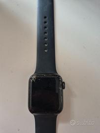 Apple watch S E