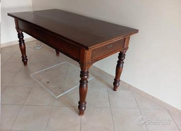 Tavolo rustico in vero legno 