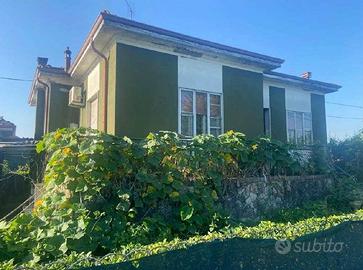 Immobile in asta di 226 m² con 4 locali e box auto