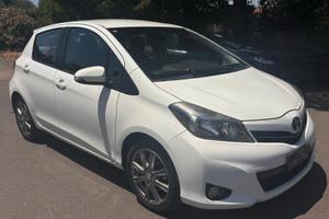 Toyota Yaris 1.4 D-4D 5 porte Lounge