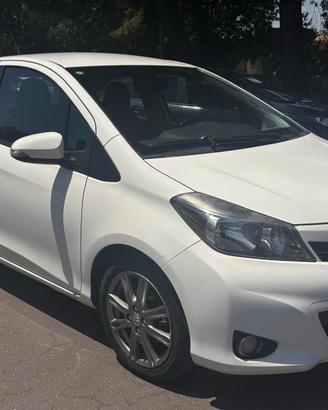 Toyota Yaris 1.4 D-4D 5 porte Lounge