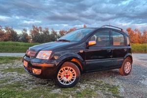 Adatta a neopatentati consumi bassissimi