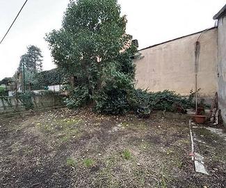 Casa indipendente di 160 m² con più di 5 locali a 