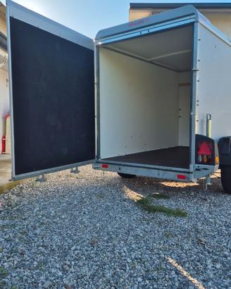 Carrello furgonato