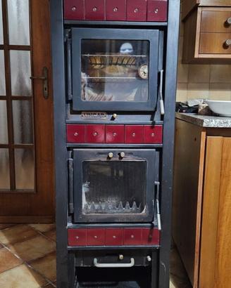 Stufa a legna con forno Lincar