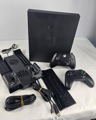 microsoft xbox one x + 2 controller e accessori 