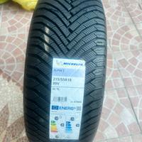 215 55 R18 99V Michelin