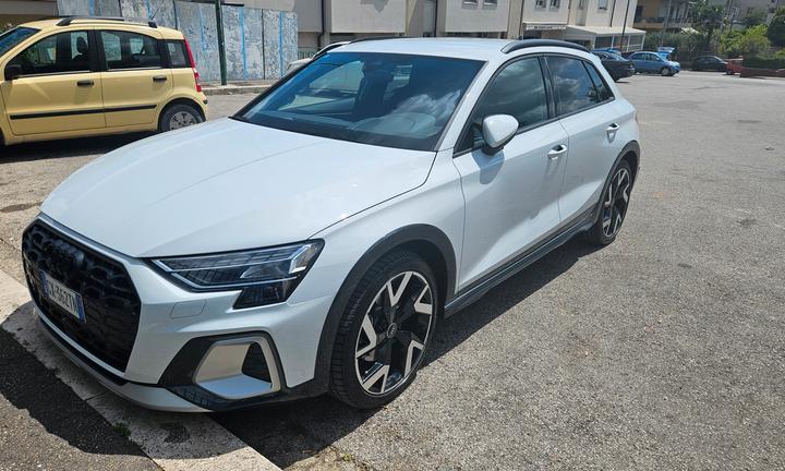 Nuovissima audi audi a3 allstreet TDI idendity con