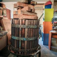 Torchio per uva manuale vintage