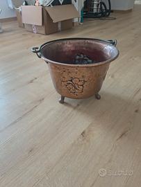 Vaso in rame lavorato