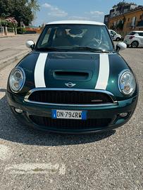 Mini Cooper S 1.5 con Tuning Kit John Cooper Works