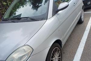 Lancia y usata