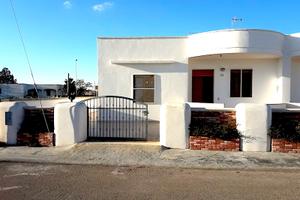 CASA VICINO A GALLIPOLI e A TORRE SAN GIOVANNI