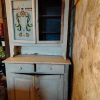 vetrinetta credenza