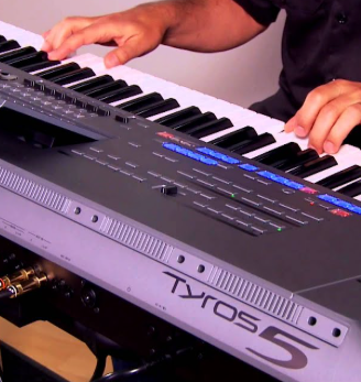 Tastiera Yamaha Tyros 5  76 Tasti