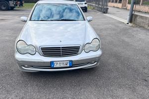 Mercedes C 220 d.