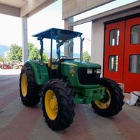 TRATTORE JHON DEERE 5055