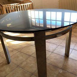 Tavolo vintage in acciaio e cristallo Arredamento e Casalinghi