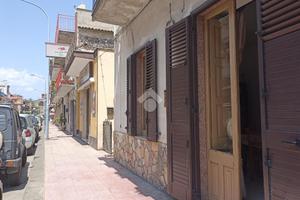 CASA SEMINDIPENDENTE A TAORMINA