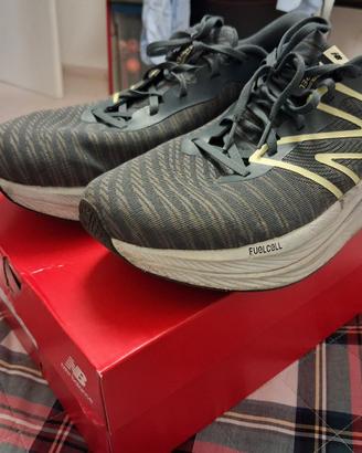 NEW BALANCE FuelCell Propel V5 EU 45