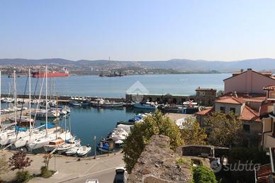 CASA INDIPENDENTE A MUGGIA