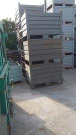 Contenitori in ferro pesanti