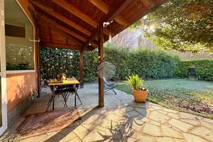 VILLA A SCHIERA A BUTTIGLIERA ALTA