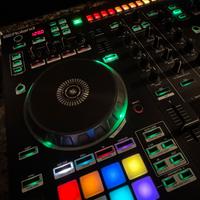 DJ Controller Roland DJ-505 Serato