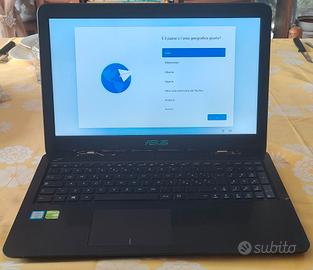 Notebook Asus F556U