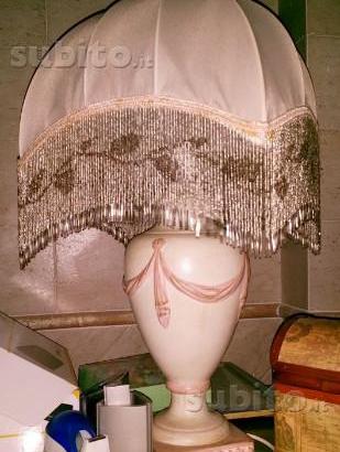 Trio di lampade in ceramica con pendagli