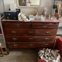 Cassettiera in legno