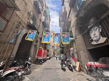 4 LOCALI A NAPOLI