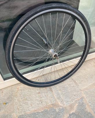 Ruota anteriore bici 28” nera con sgancio rapido