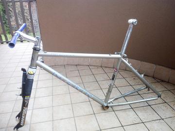 Telaio MTB Marin Pine Mountain con Manitou Mach 5