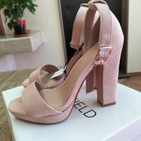 scarpe col tacco n. 37