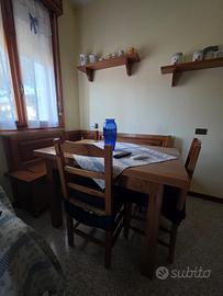 Cassapanca + tavola +sedie