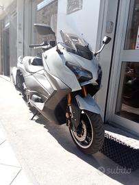 Yamaha TMAX 560 TECH MAX