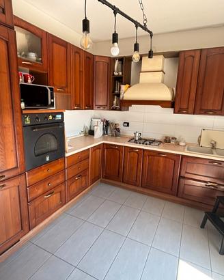 Cucina usata legno massello 