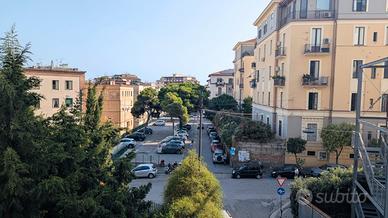TRILOCALE RISTRUTTURATO al centro di Salerno