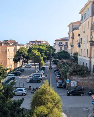 TRILOCALE RISTRUTTURATO al centro di Salerno