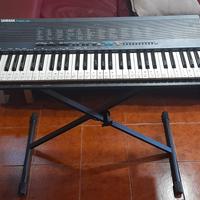 Tastiera Yamaha psr 19 con cavalletto
