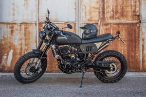 Moto scrumbler cafè race verve moto tracker 250cc